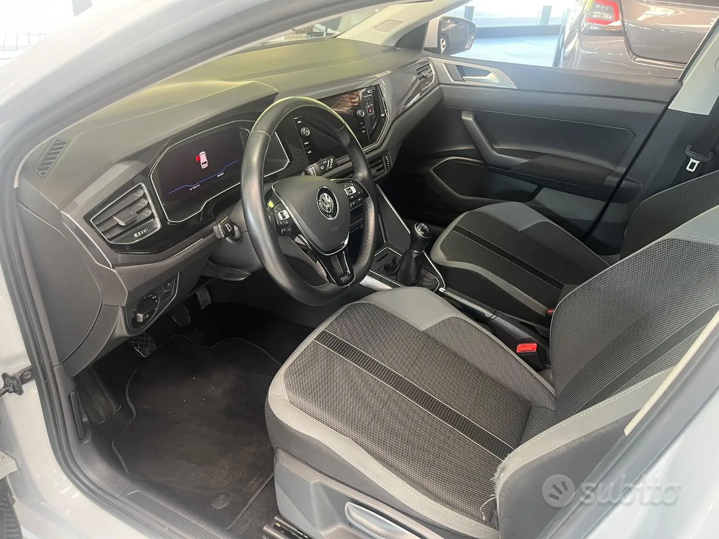 Volkswagen Polo R-Line 2019 photo 5