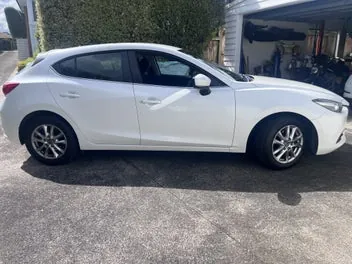 Mazda 3 2017 photo 4
