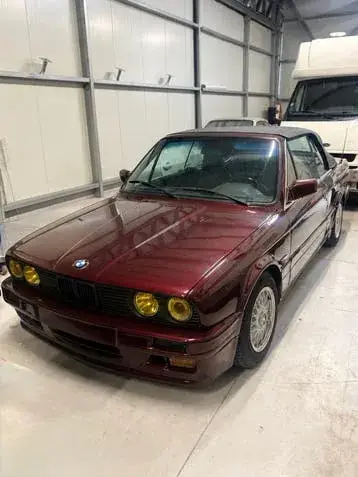 BMW E30