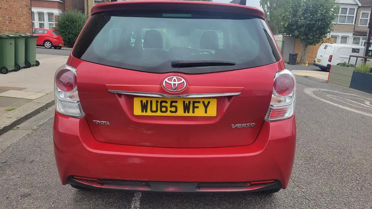 Toyota Verso 2015 photo 5