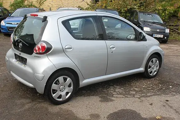 Toyota Aygo 2011 photo 5