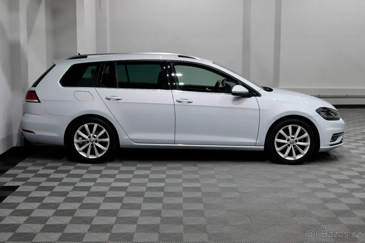 Volkswagen Golf 2018 photo 4