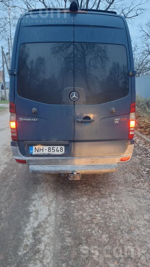 Mercedes-Benz Sprinter 2011 photo 3