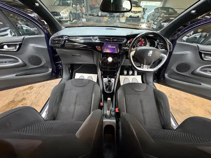 DS Automobiles Ds 3 2017 photo 2