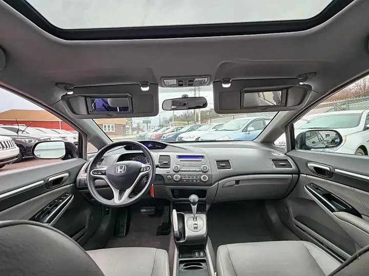 Honda Civic 2011 photo 3