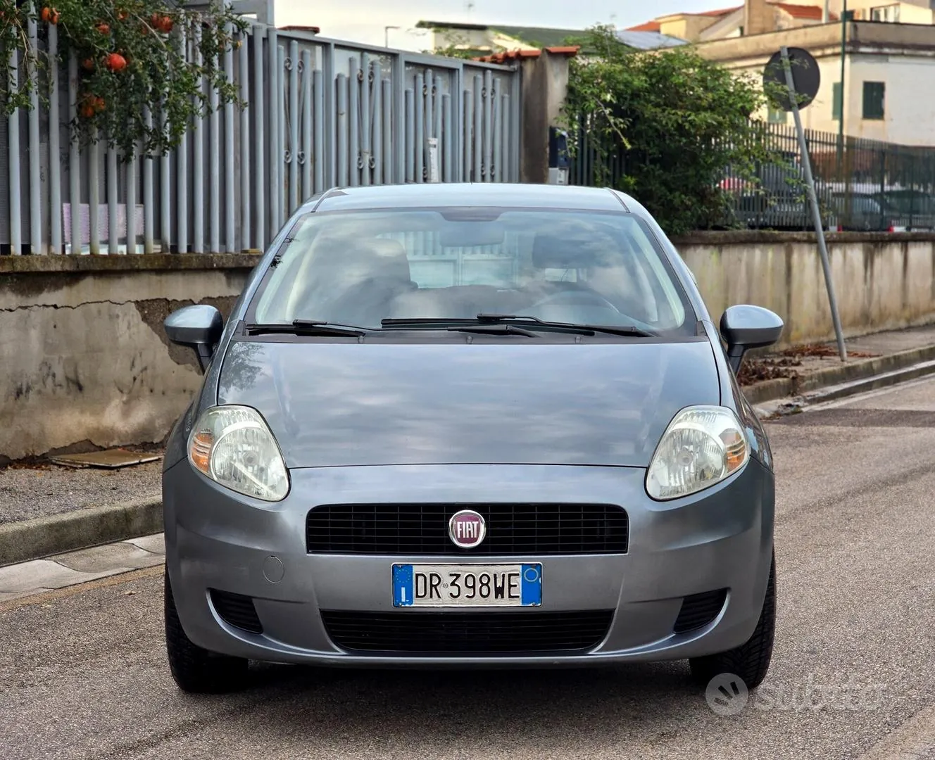 Fiat Grande Punto 2009 photo 2