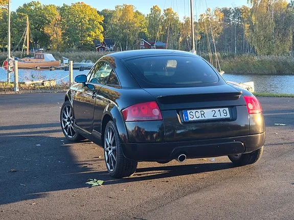 Audi Tt 2001 photo 4