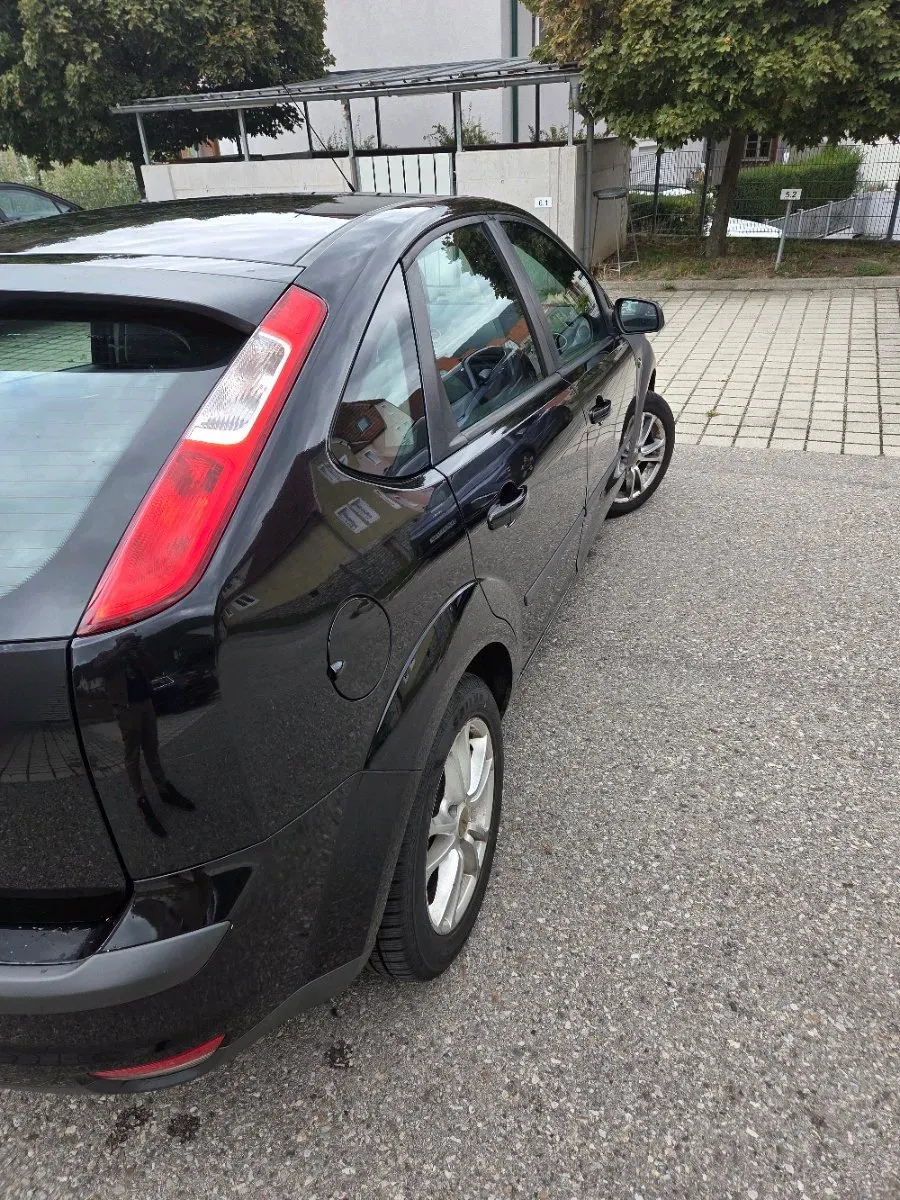 Ford Focus 2006 photo 3