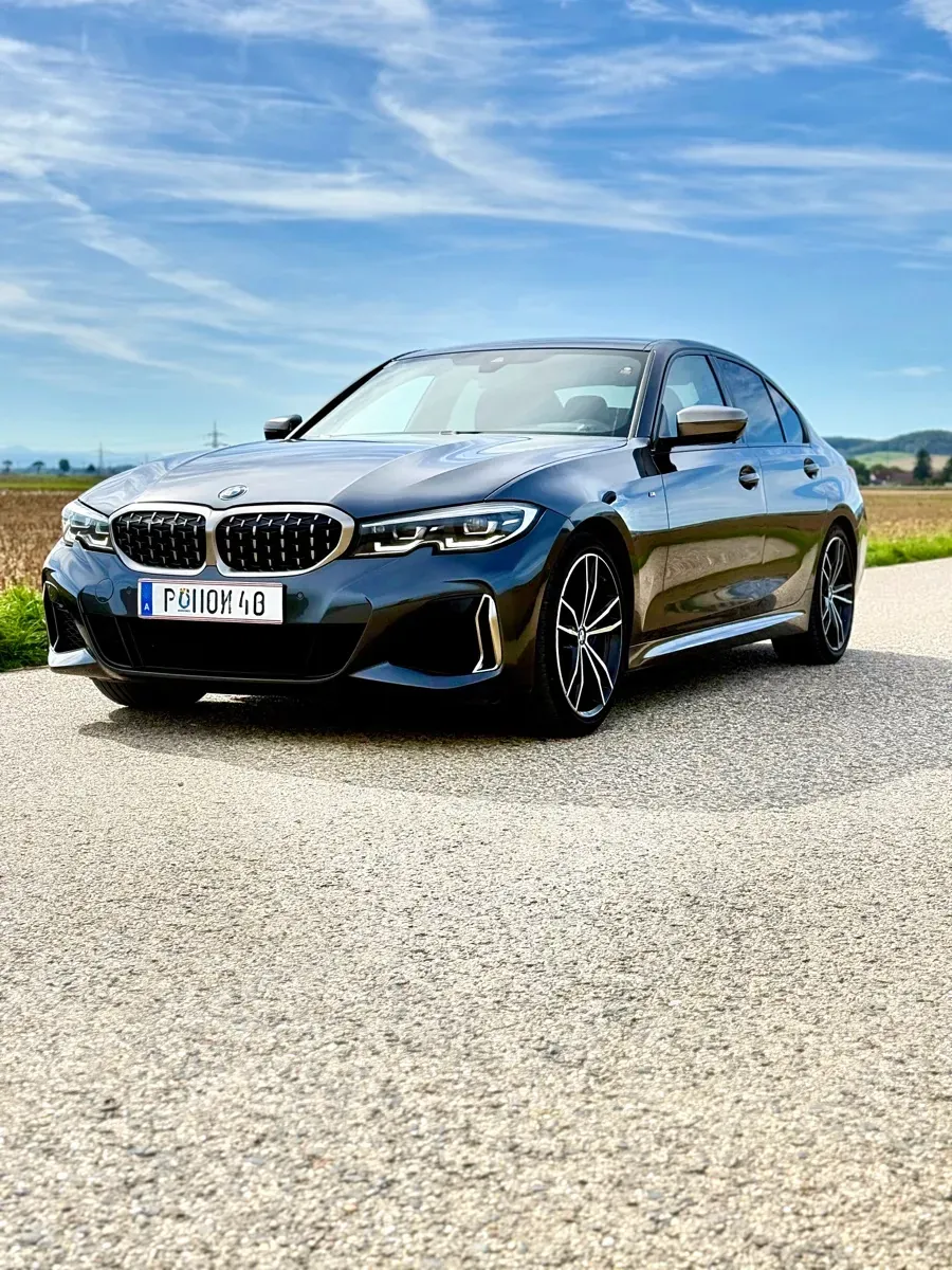 BMW 3 Series 2020 photo 2