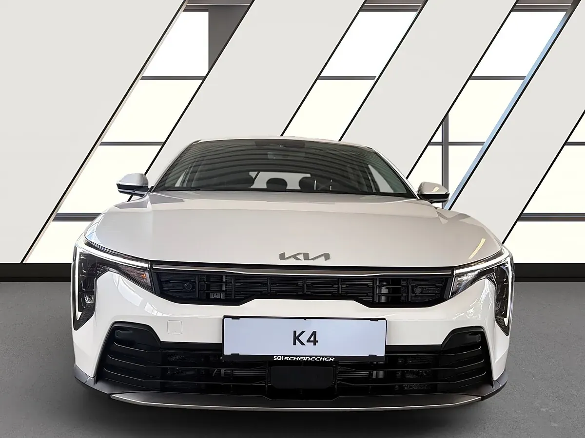 Kia K4 photo 2