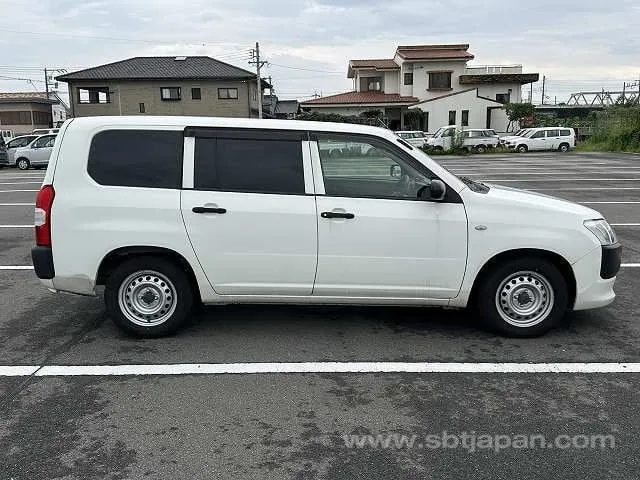 Toyota Probox Van 2018 photo 5