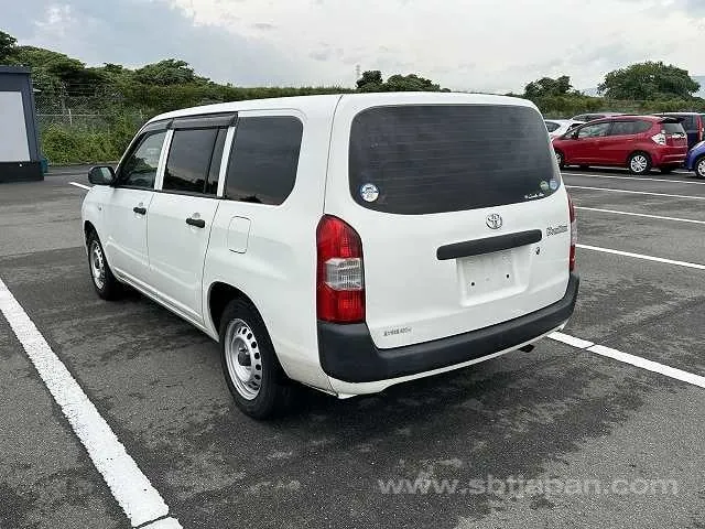 Toyota Probox Van 2018 photo 3