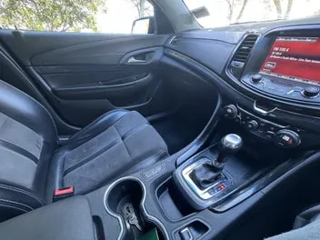 Holden Commodore 2015 photo 2