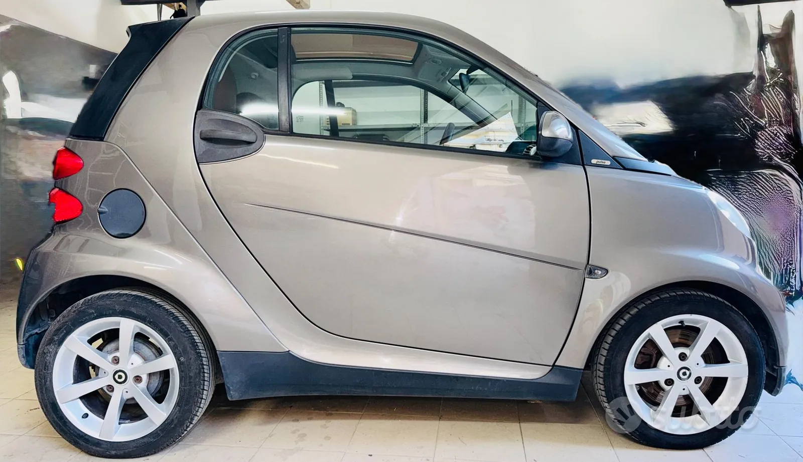 Smart Fortwo 2010 photo 2