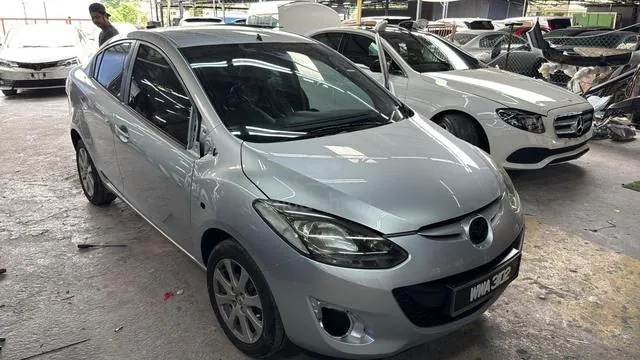 Mazda 2