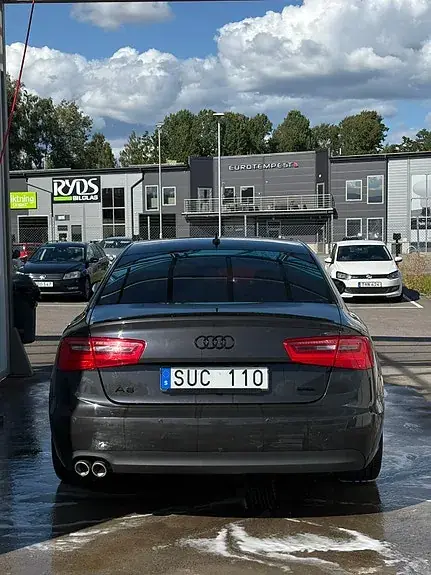 Audi A6 2012 photo 2
