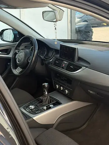 Audi A6 2012 photo 4