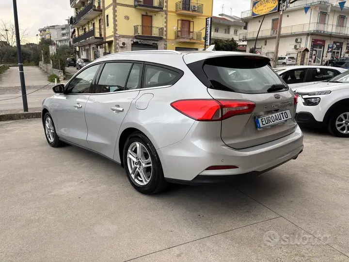 Ford Focus 2021 photo 5