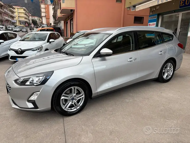 Ford Focus 2021 photo 4