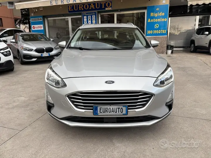 Ford Focus 2021 photo 2