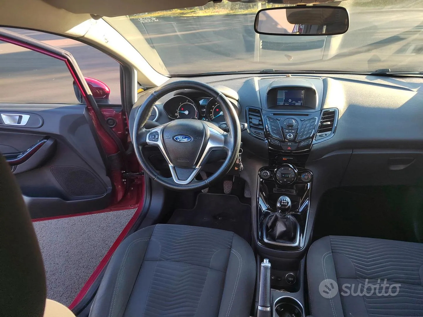 Ford Fiesta 2015 photo 4