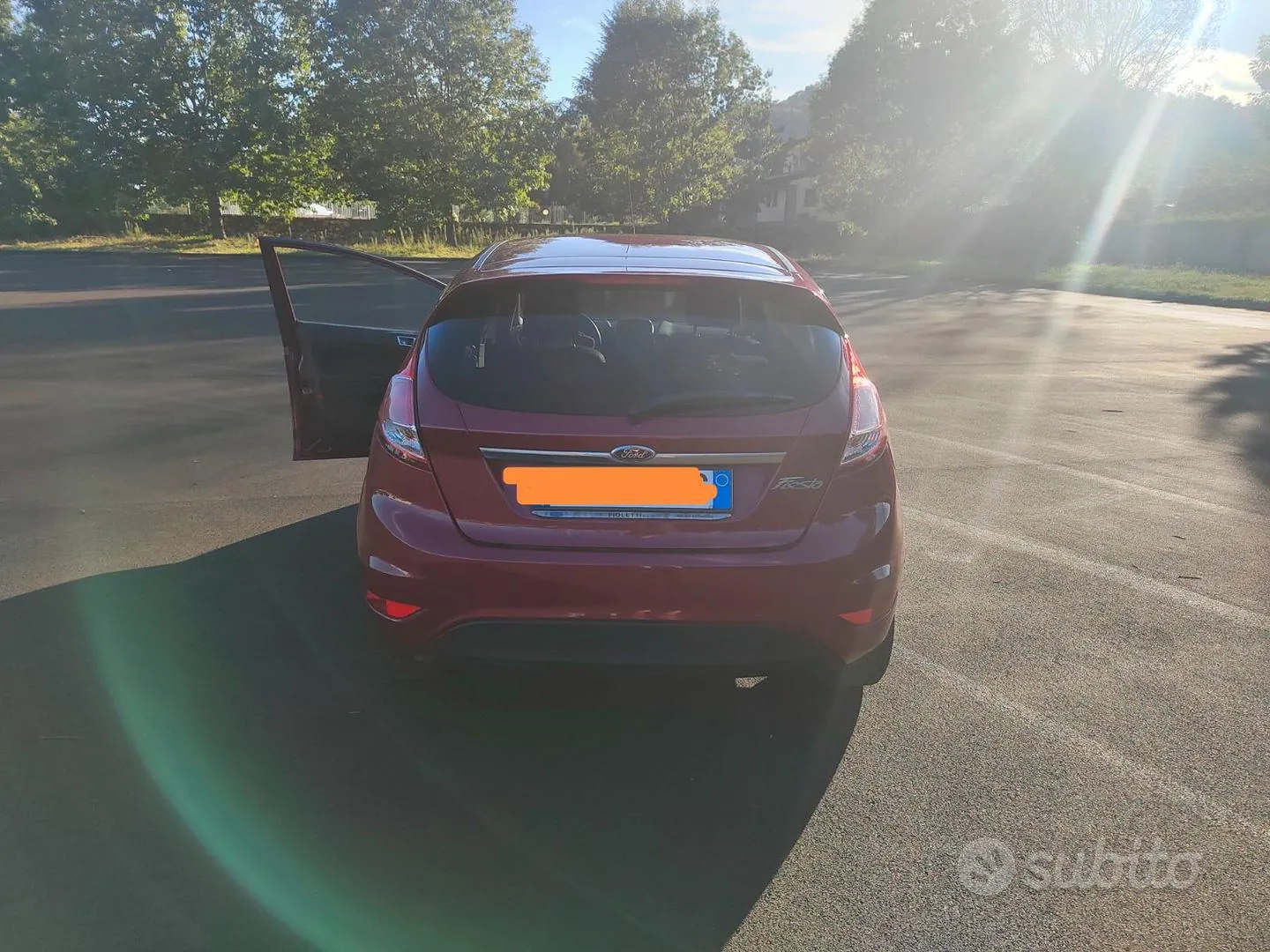 Ford Fiesta 2015 photo 2