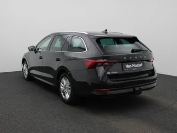 Skoda Octavia 2023 photo 2