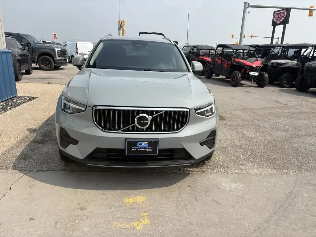 Volvo Xc40 2025 photo 3