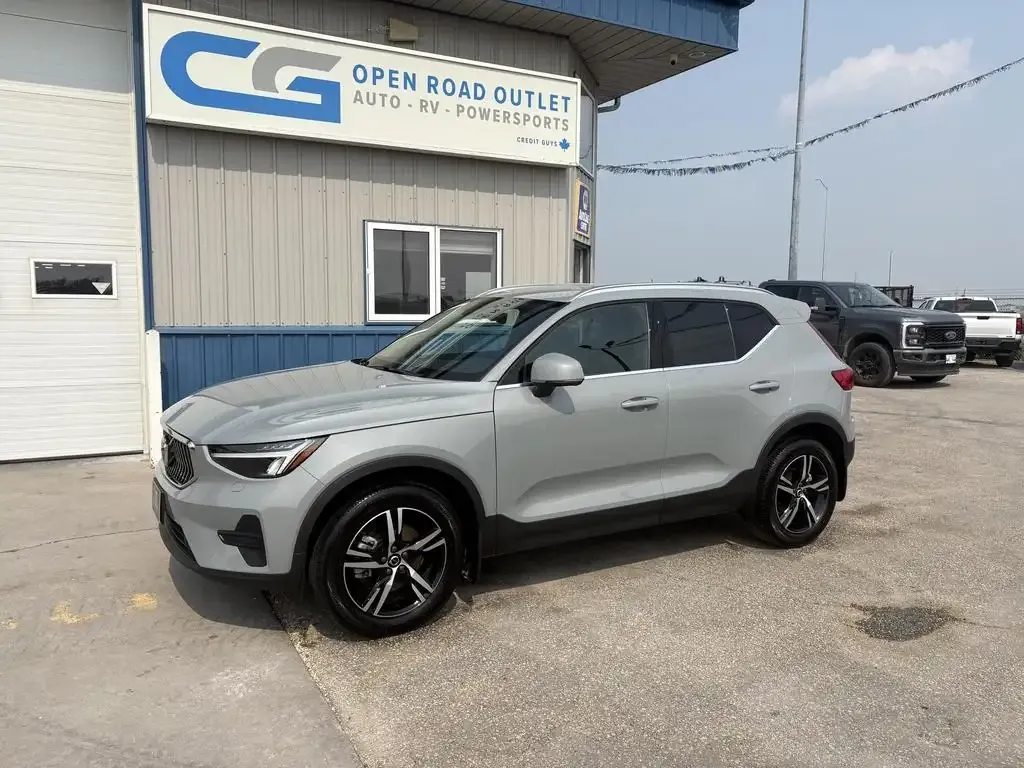 Volvo Xc40 2025 photo 2