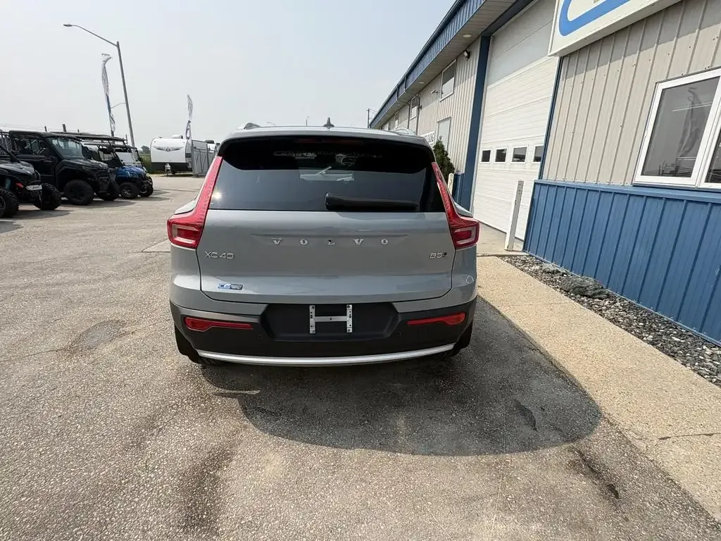 Volvo Xc40 2025 photo 5