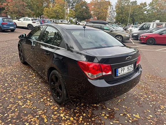 Chevrolet Cruze 2011 photo 4