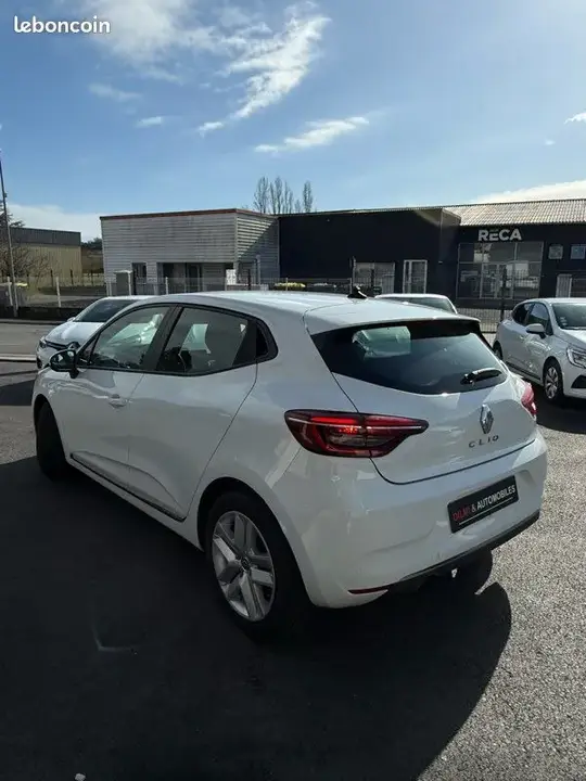 Renault Clio 2021 photo 3