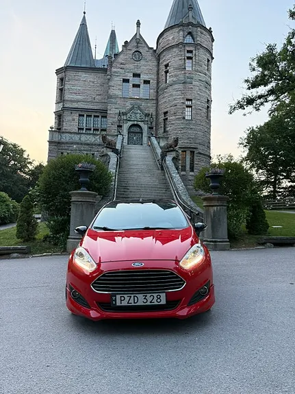 Ford Fiesta 2016 photo 2