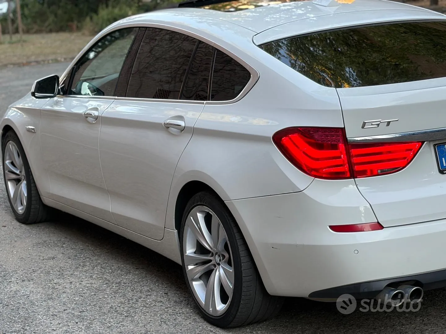 BMW 530Gt 2011 photo 5