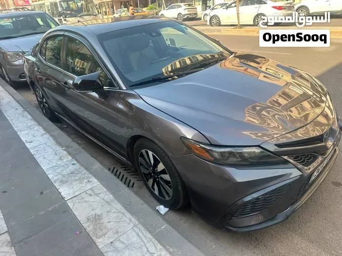 Toyota Camry 2022 photo 2