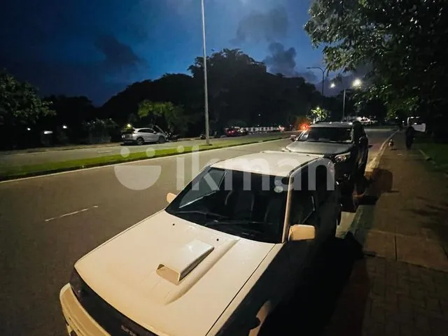 Toyota Starlet 1989 photo 3