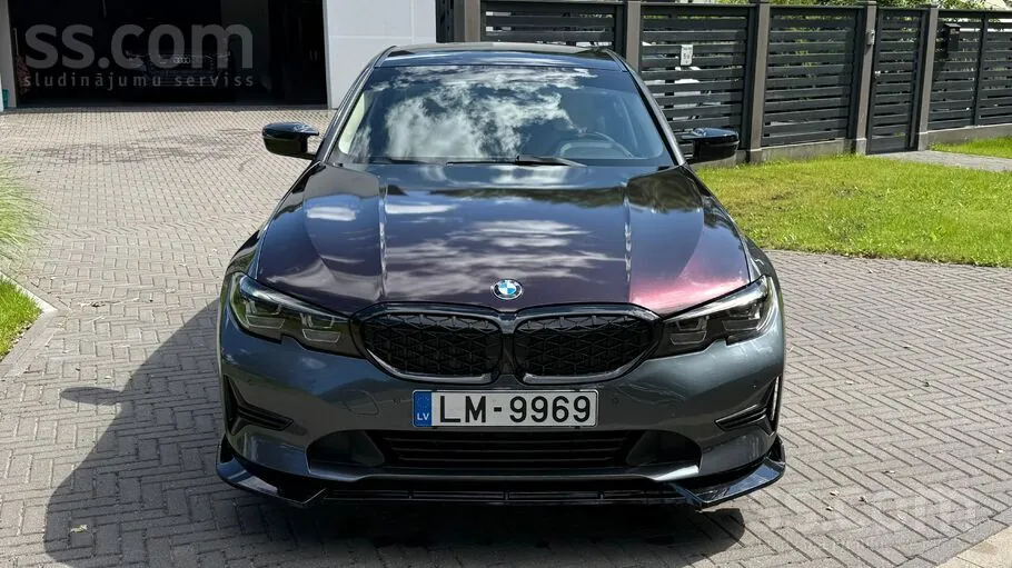 BMW 320 2021 photo 2