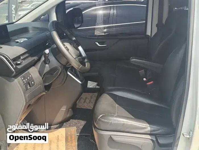 Hyundai Staria 2022 photo 3