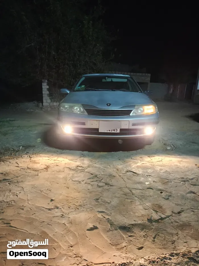 Renault Laguna 2002 photo 2