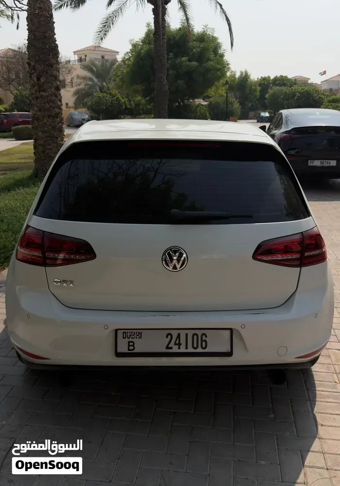 Volkswagen Golf Gti 2015 photo 2
