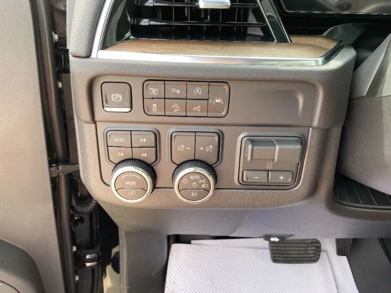 Chevrolet Tahoe 2026 photo 5