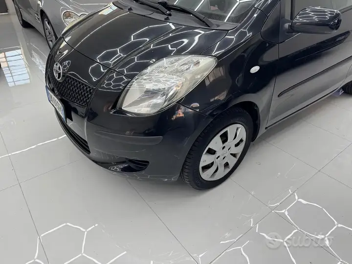 Toyota Yaris 2008 photo 4