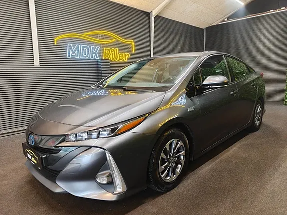 Toyota Prius 2019 photo 2