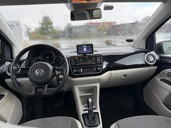 Volkswagen E-Up! 2016 photo 4