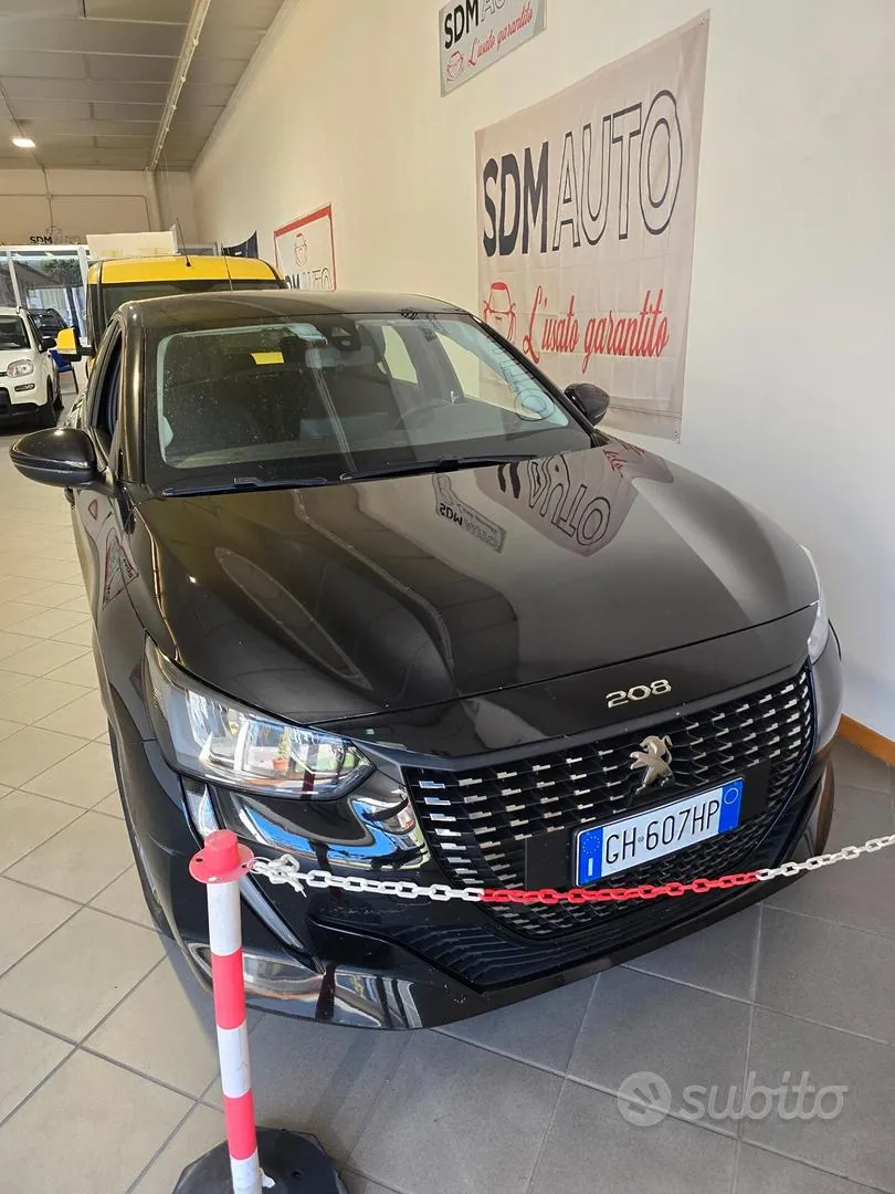 Peugeot 208 2021 photo 3