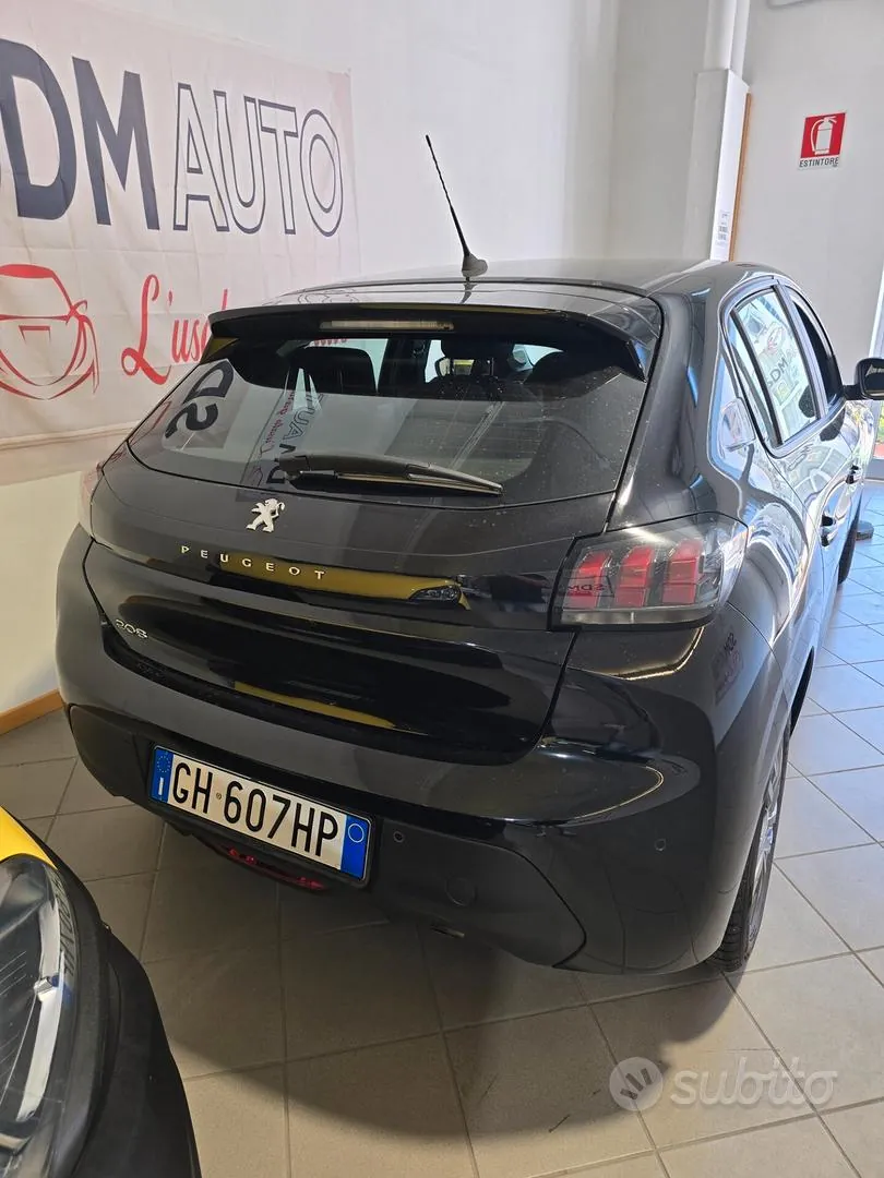 Peugeot 208 2021 photo 4