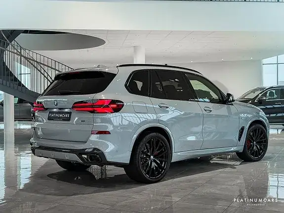 BMW X5 2025 photo 2