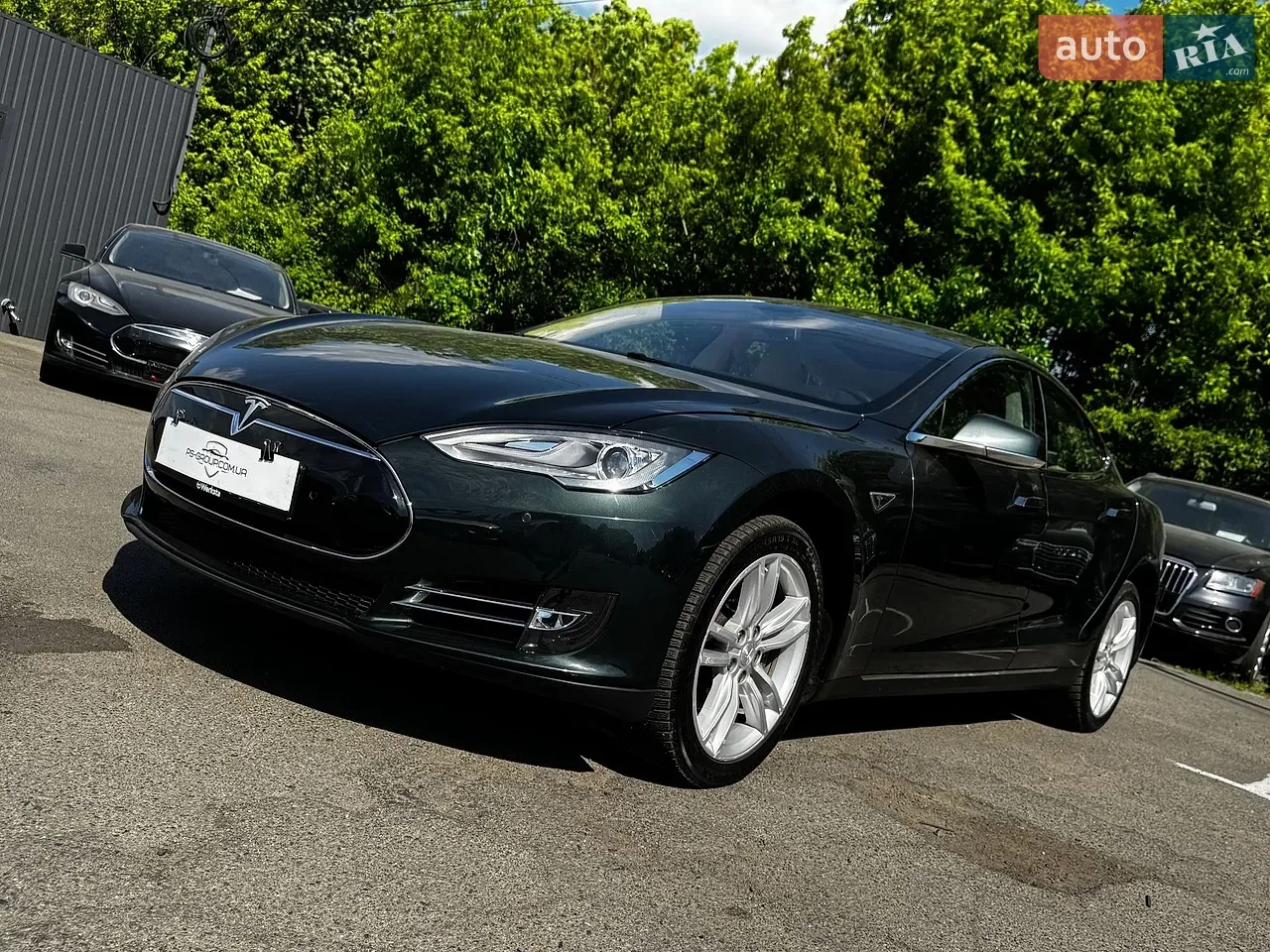 Tesla Model S 2014 photo 2