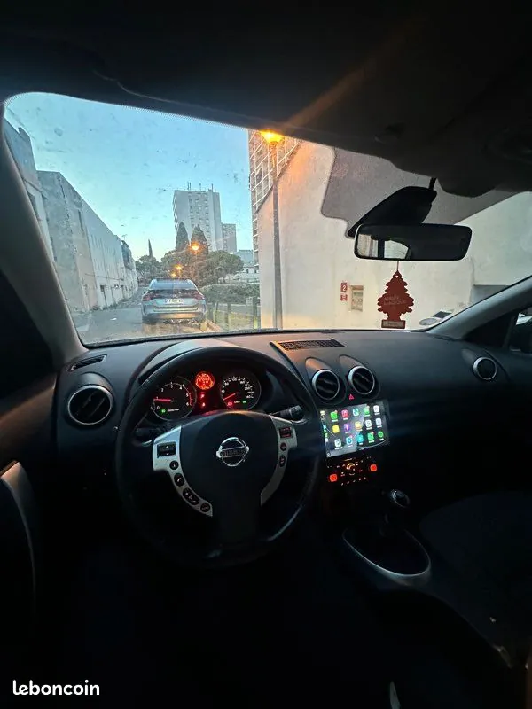 Nissan Qashqai 2010 photo 2