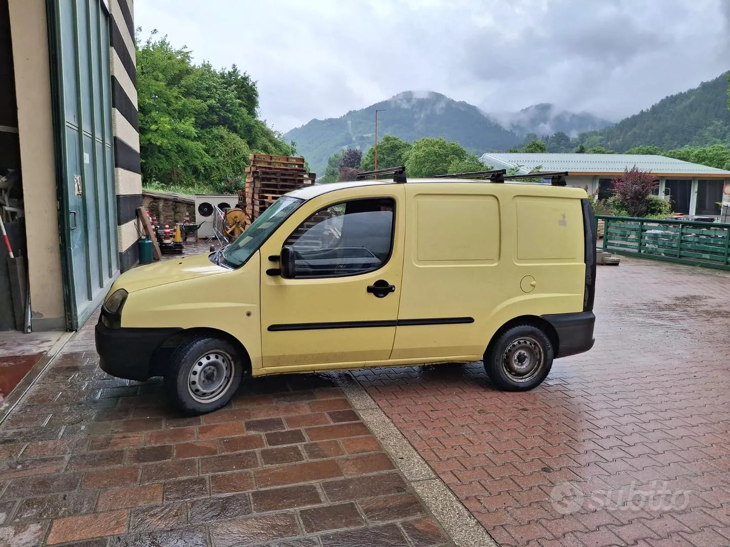 Fiat Doblo 2000 photo 2